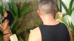 Hitzefrei.com - Seduced in the jungle accompanied by dirty queen Gabi Gold
