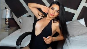 Psychowebcams: Hot babe vui vẻ với đồ chơi trên cam trực tiếp