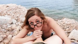 True Amateurs: Cumshot outdoors