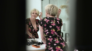 Masturbating Milf in Lingerie – Dee